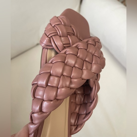 NWB Bamboo Mauve Braided Sandals - Picture 6 of 6
